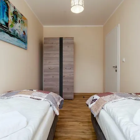 Everysky - Ogrodnicza 7-9 *